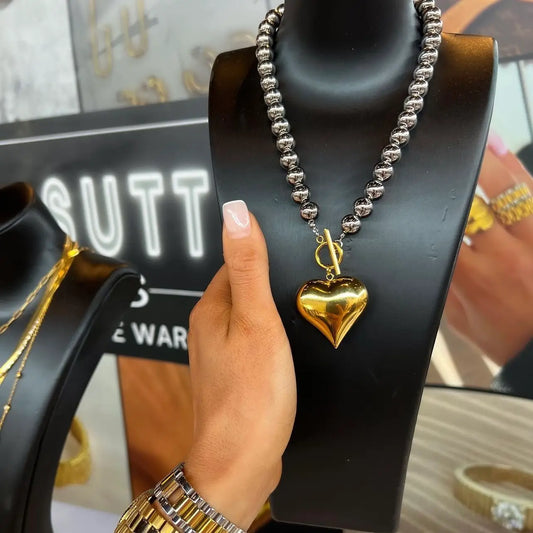 The Everly Heart Necklace